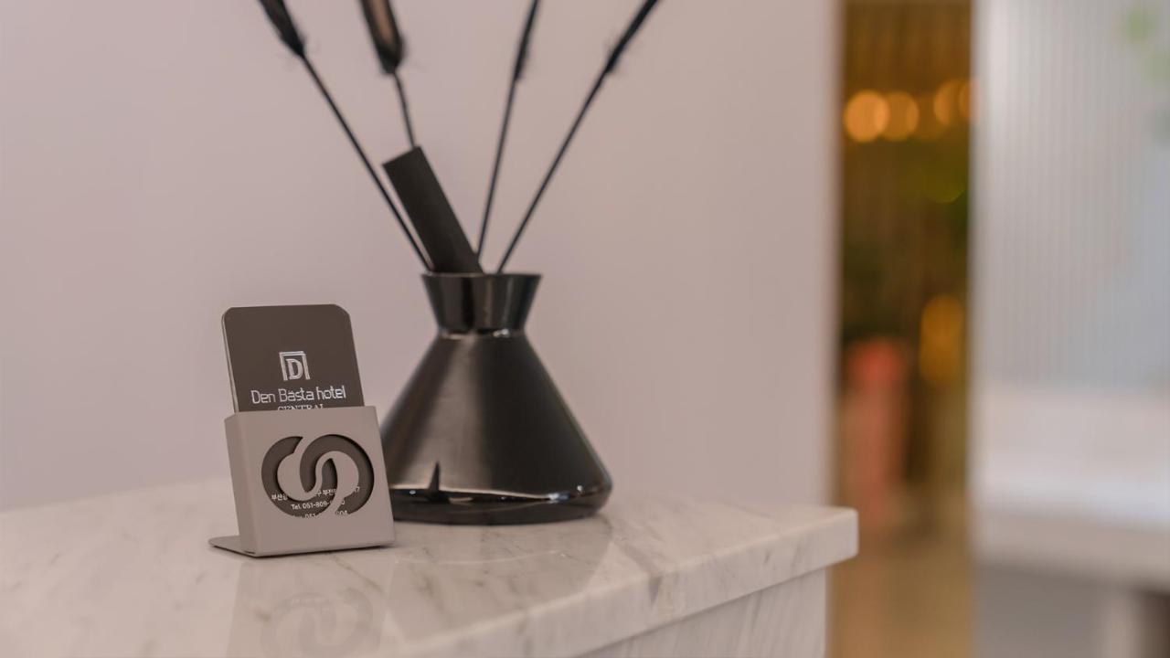 Denbasta Central Hotel Seomyeon Пусан Екстериор снимка