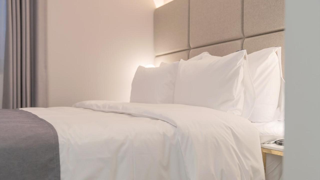 Denbasta Central Hotel Seomyeon Пусан Екстериор снимка