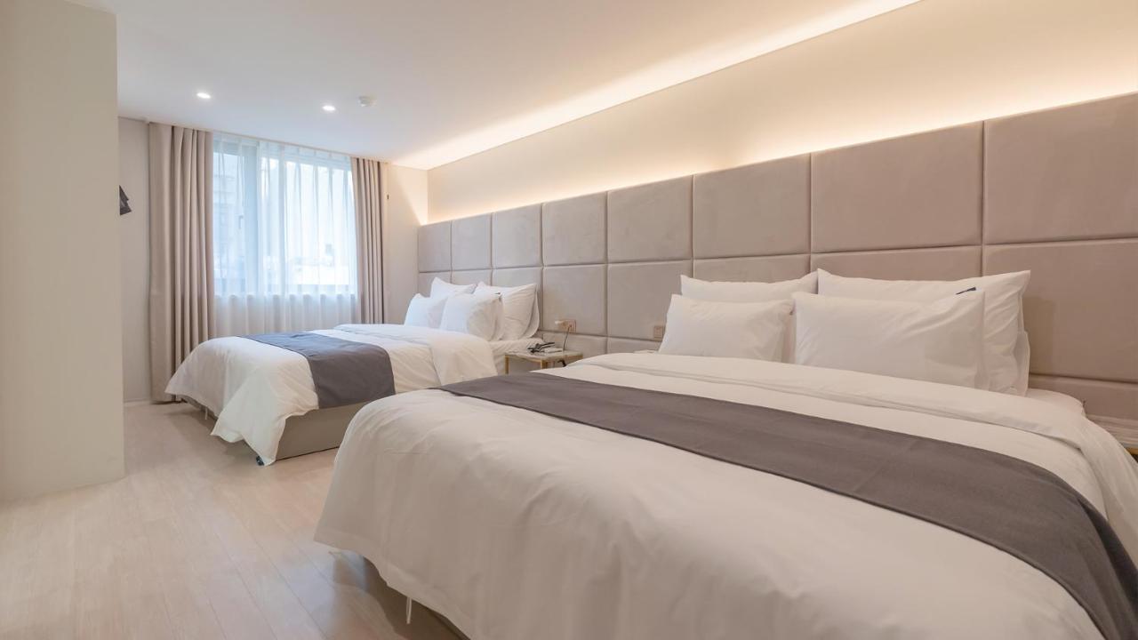 Denbasta Central Hotel Seomyeon Пусан Екстериор снимка